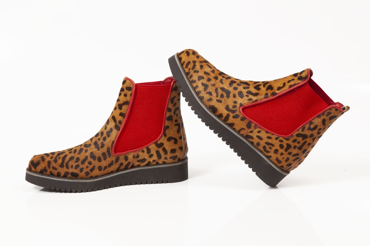 Brown Gepard Winter - Image 3